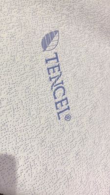 ผ้าทอ Jacquard โพลีเอสเตอร์กันน้ำ 200gsm กว้าง 2.4 ม