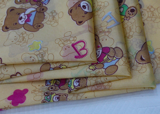 โพลีเอสเตอร์ Warp ถักสีพิมพ์ที่นอน Quilting Fabric 225cm Width