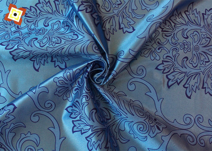 ผ้าปูที่นอนผ้าไหมผ้าซาติน Jacquard สำหรับเบาะหุ้มเบาะสิ่งทอหน้าแรก Soft Touch